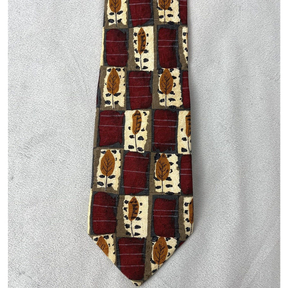 Ermenegildo Zegna Mens Tie Leaf Print Red Silk Necktie 58x3.75 Career‎ Preppy - Picture 2 of 6